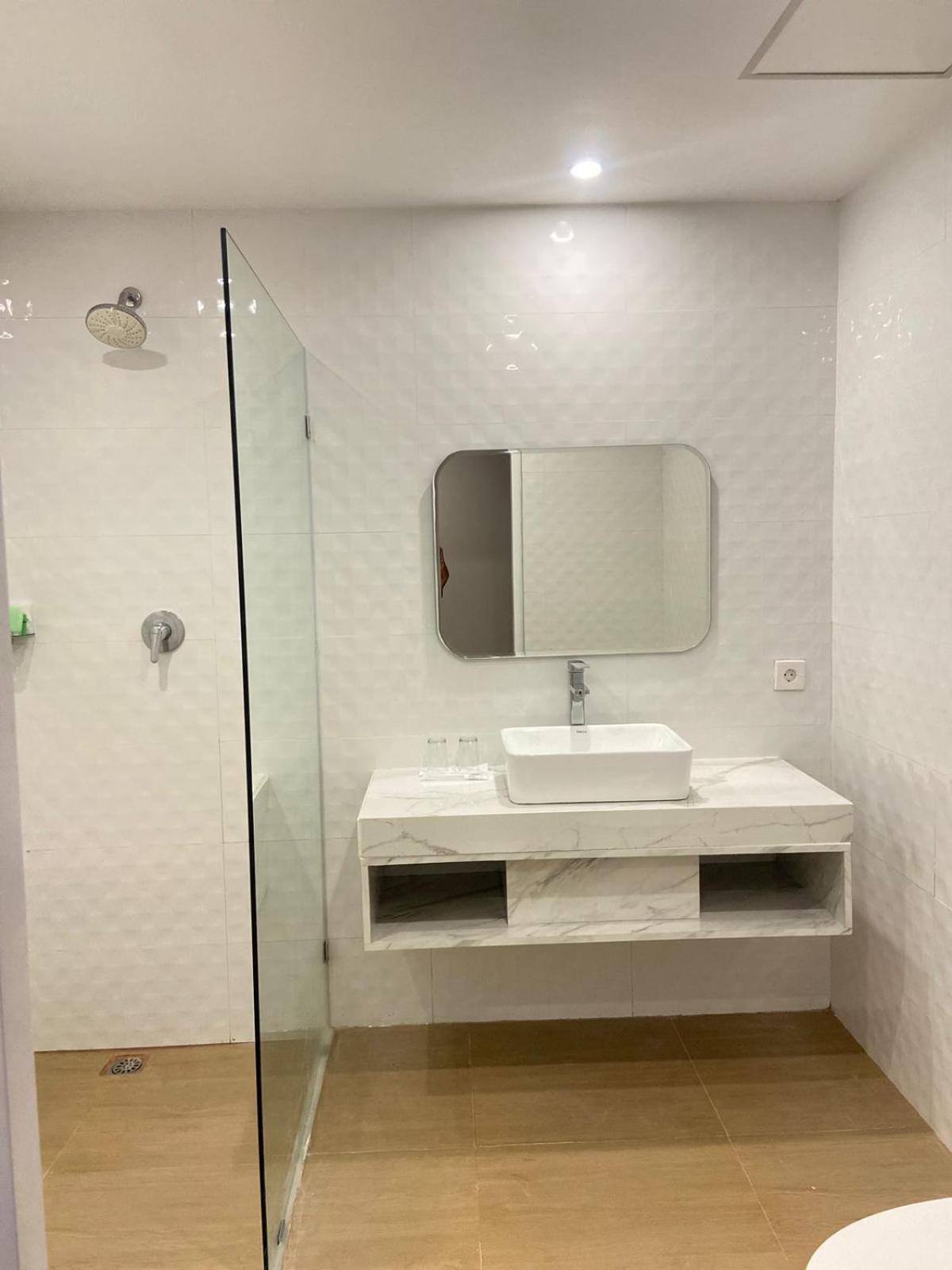 Nio Garden Hotel Sumbawa Dış mekan fotoğraf